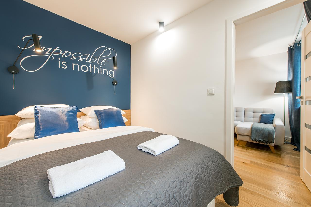 Rondo Onz Apartment Warsaw Exterior photo